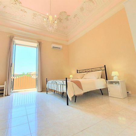 Bed and Breakfast Antica Dimora Barocca Acireale Exterior foto